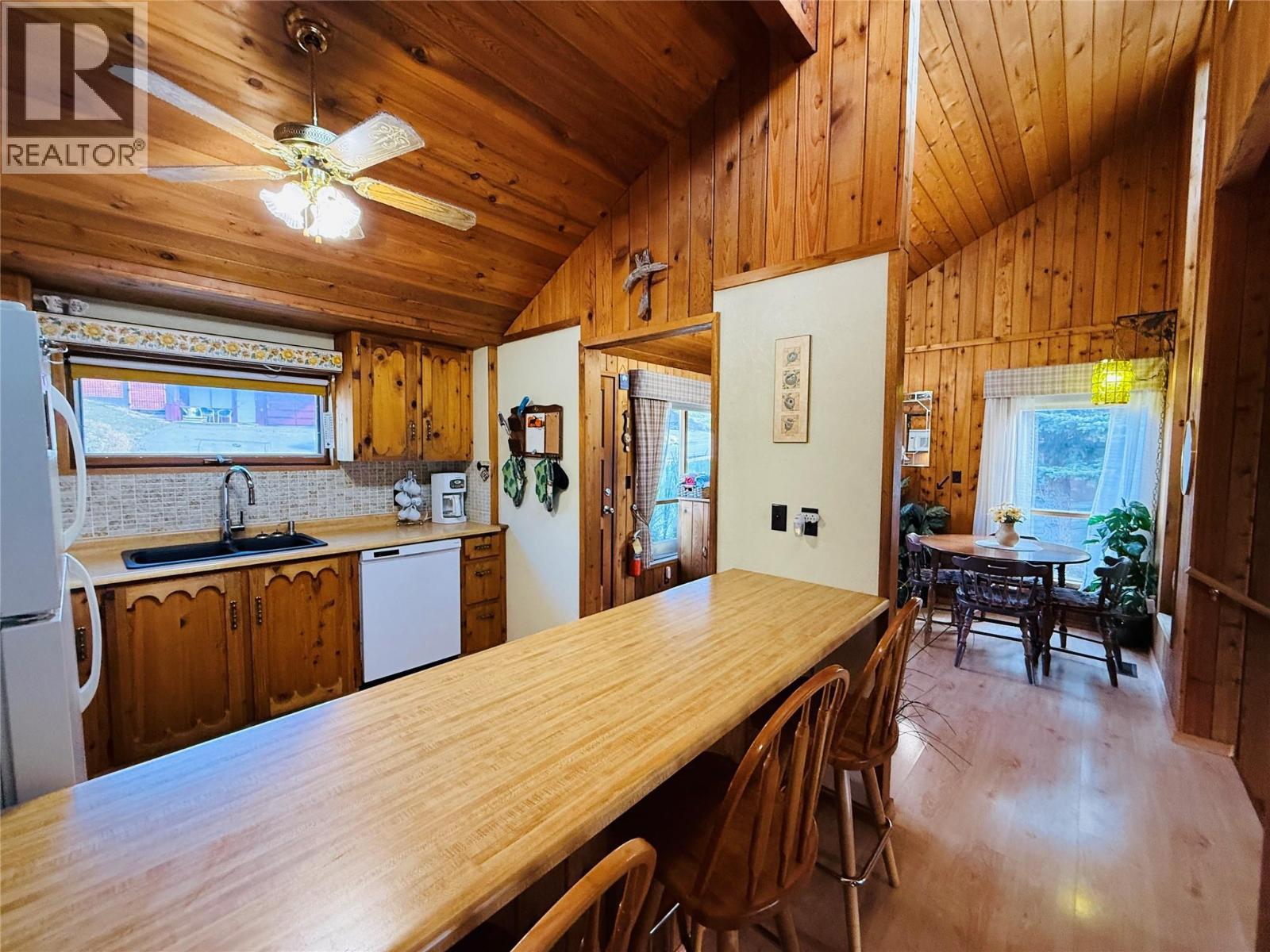 1385 TERRAVISTA Road - Image 15