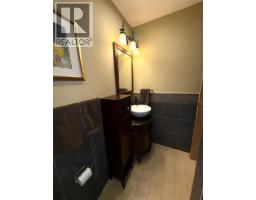 1385 Terravista Road, Windermere, BC V0B2L0 Photo 37