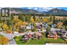 4pc Bathroom - 1385 Terravista Road, Windermere, BC V0B2L0 Photo 8