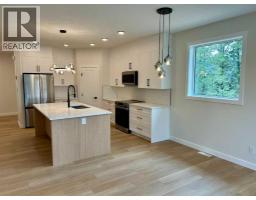 Kitchen - 4906 Thouret Road, Out Of Province_alberta, AB V0A1M0 Photo 10