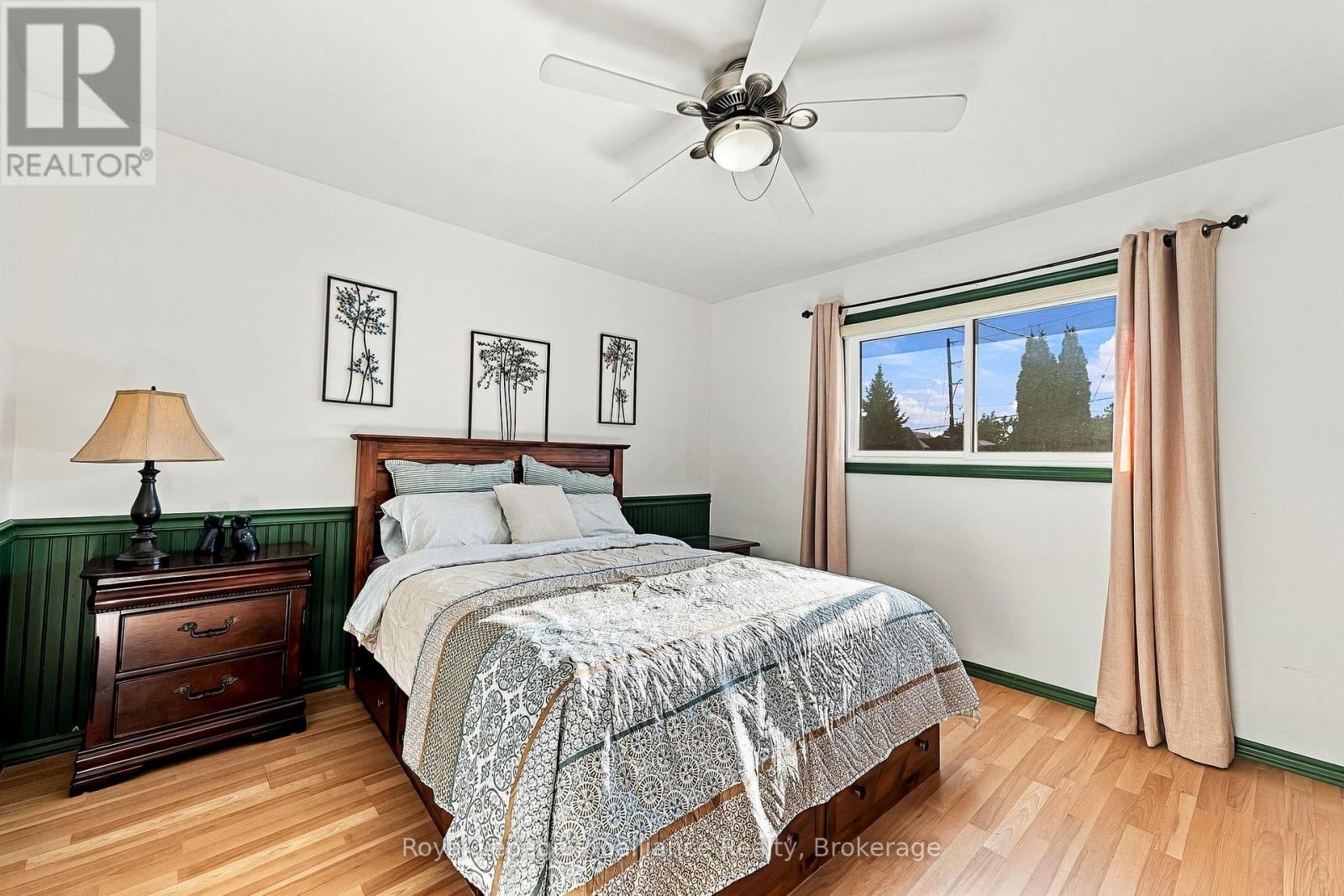 31 PERRY AVENUE - 20
