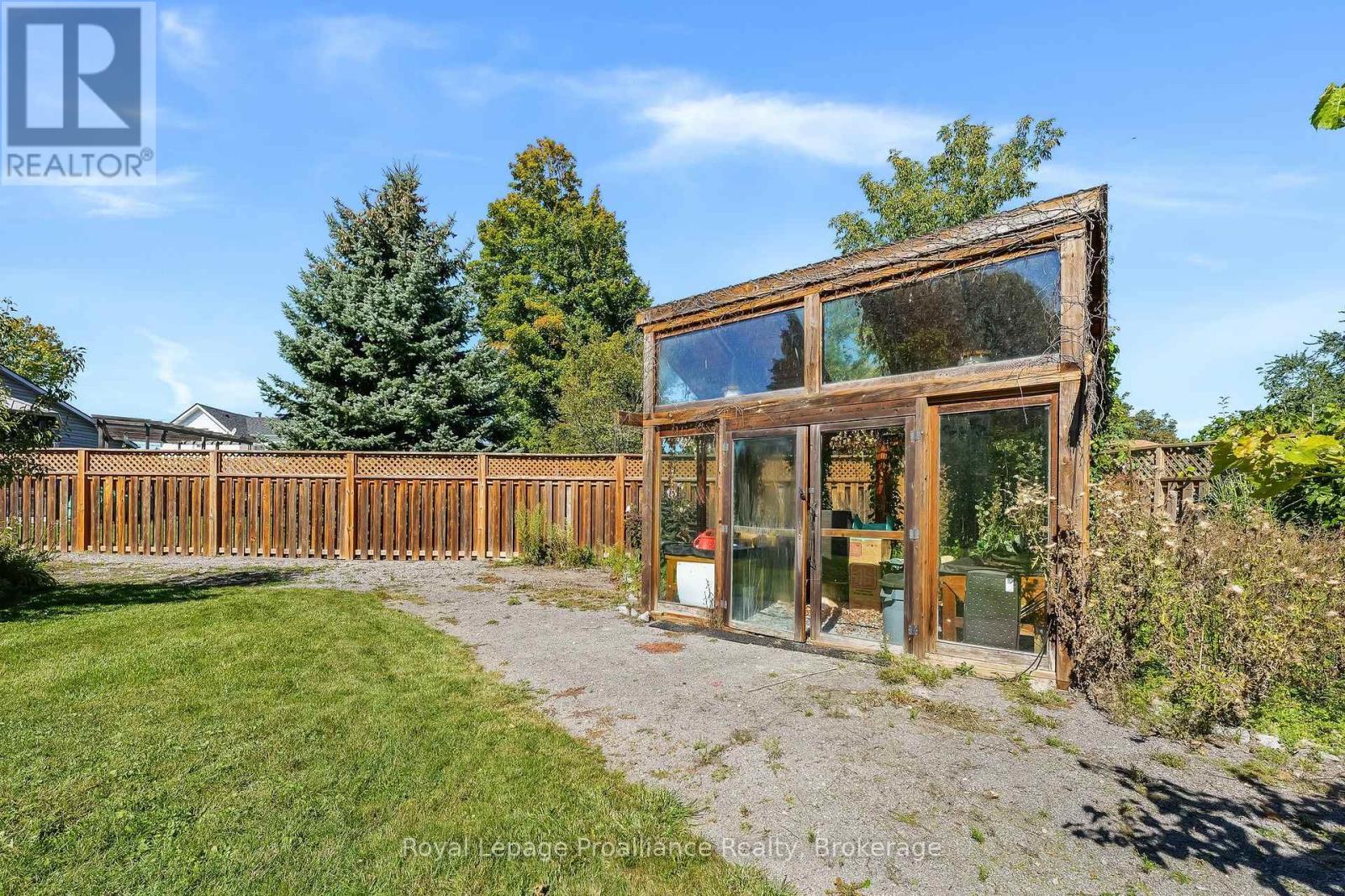 31 PERRY AVENUE - 34