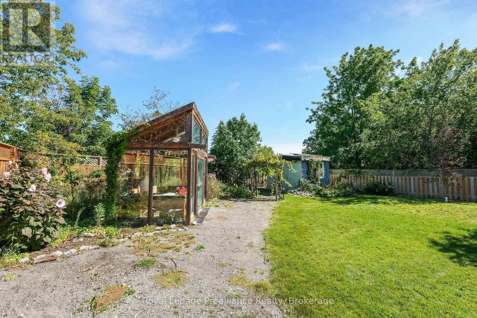 31 PERRY AVENUE - 35