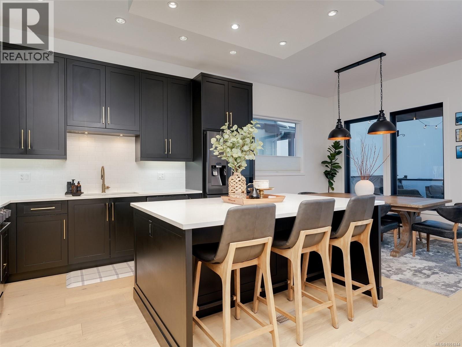 2403 Azurite Cres - 6