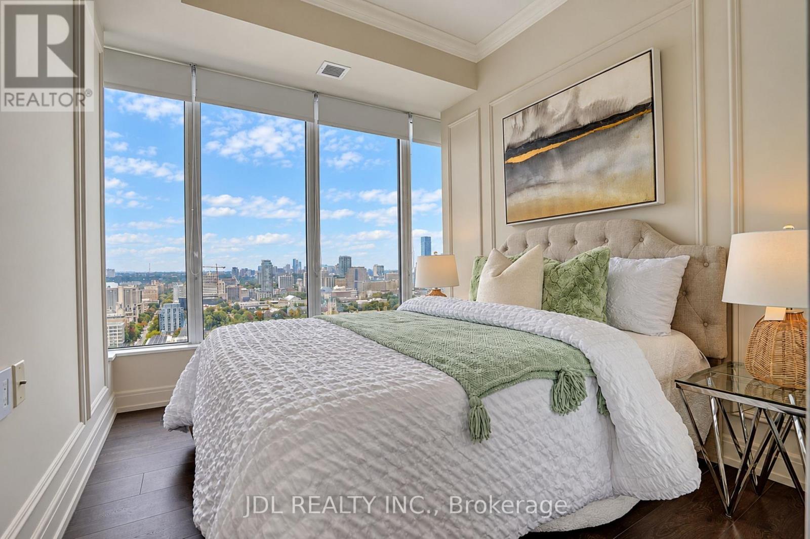 #2904 203 COLLEGE STREET - 32
