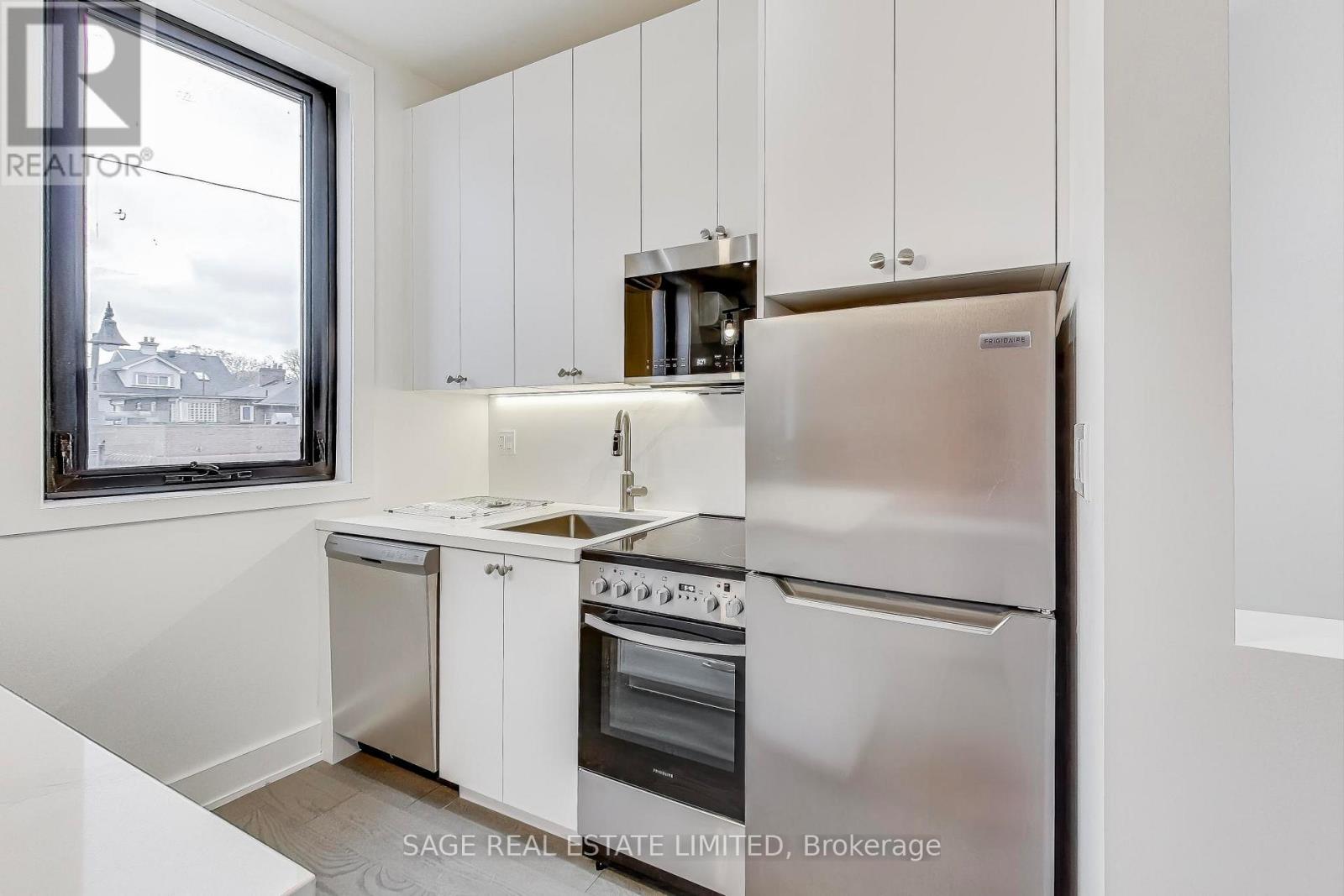 UPPER - 2551 YONGE STREET, Toronto (Mount Pleasant East) — photo 9