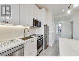 Upper - 2551 Yonge Street, Toronto, ON M4P2H9 Photo 10
