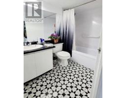 701 - 105 Mccaul Street, Toronto, ON M5T2X4 Photo 6