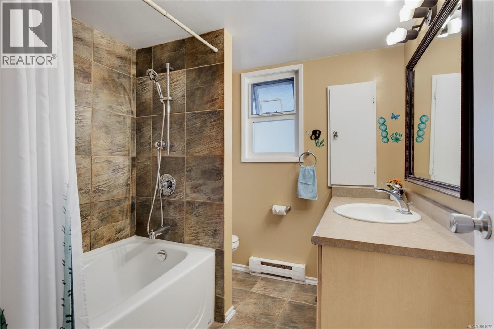 14 Eaton Ave - 11