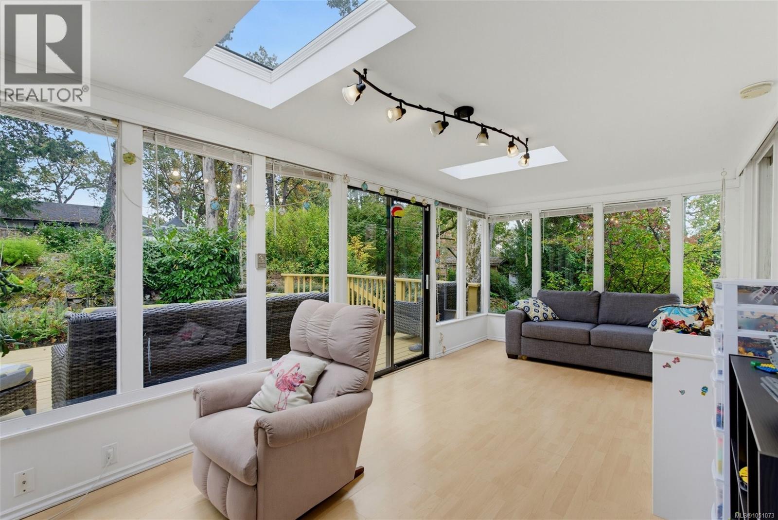14 Eaton Ave - 3