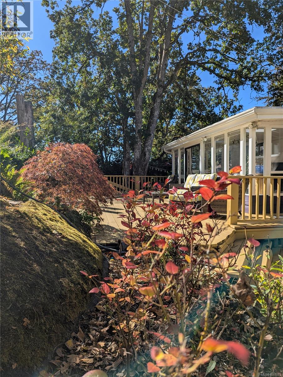14 Eaton Ave - 36