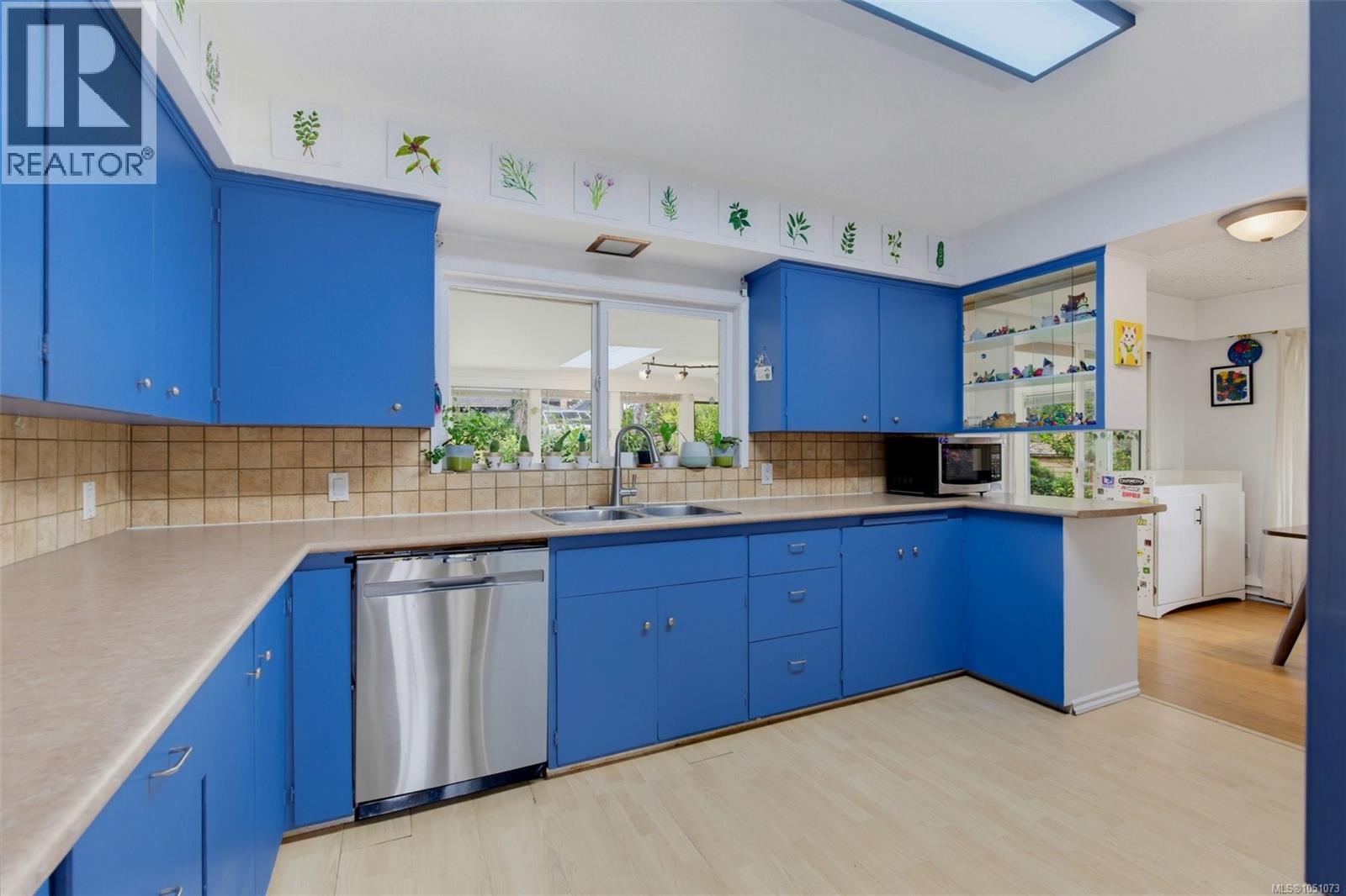 14 Eaton Ave - 7