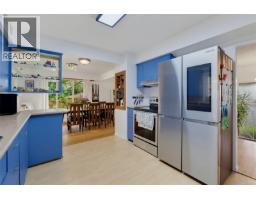 14 Eaton Ave, View Royal, BC V8Z5E1 Photo 19
