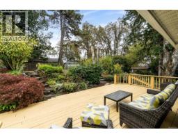 14 Eaton Ave, View Royal, BC V8Z5E1 Photo 22