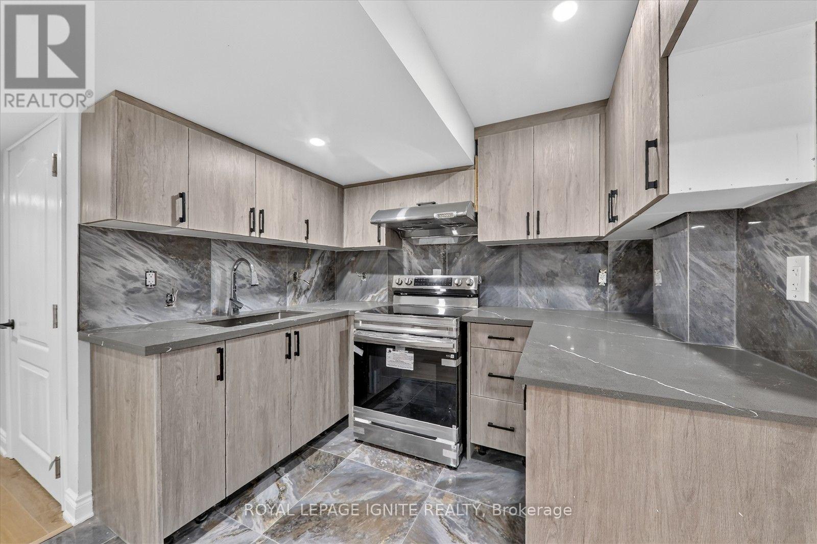 BSMT - 15 STARRY CRESCENT, Toronto (Rouge) — photo 10