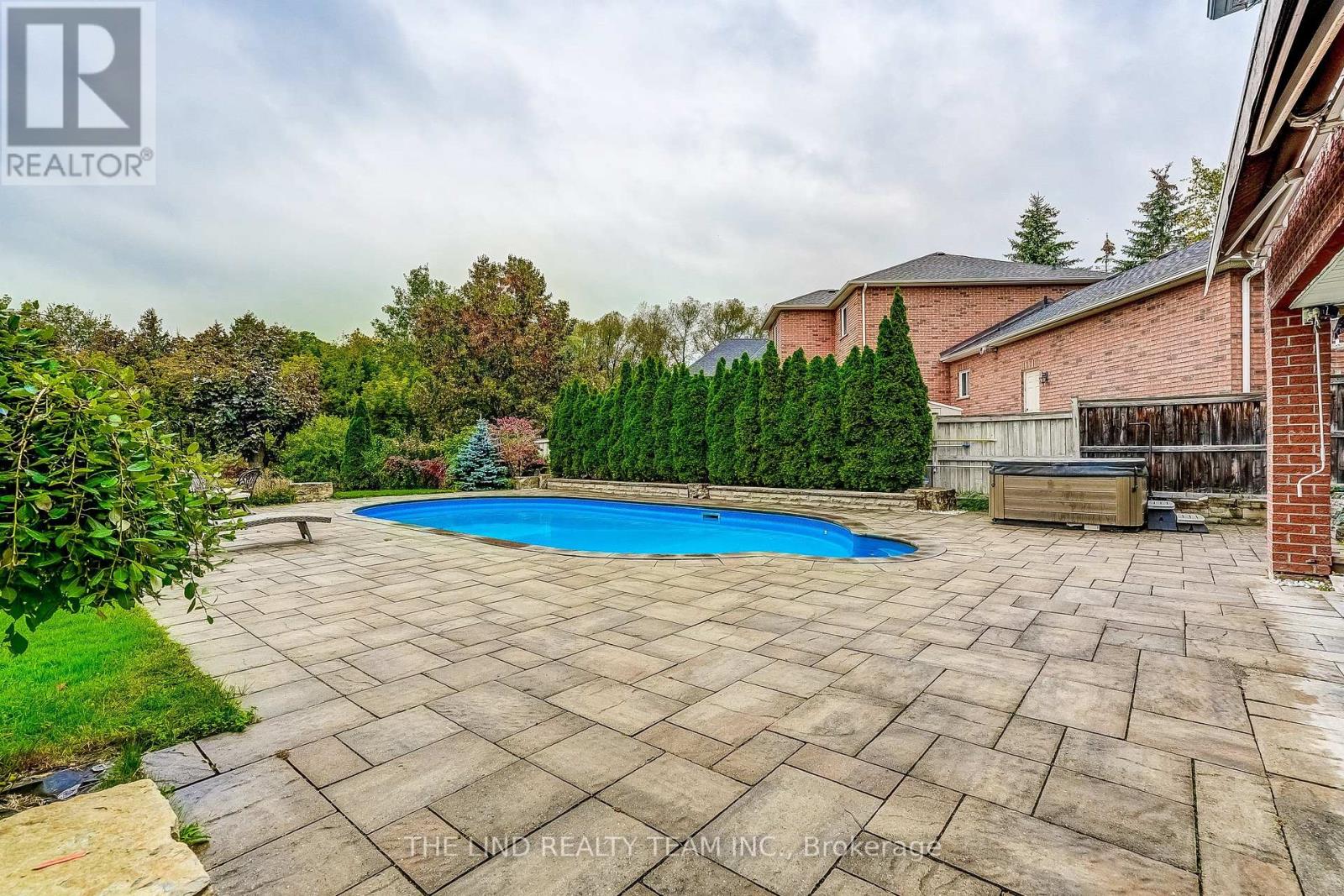 97 Thompson Drive, East Gwillimbury, ON photo 38