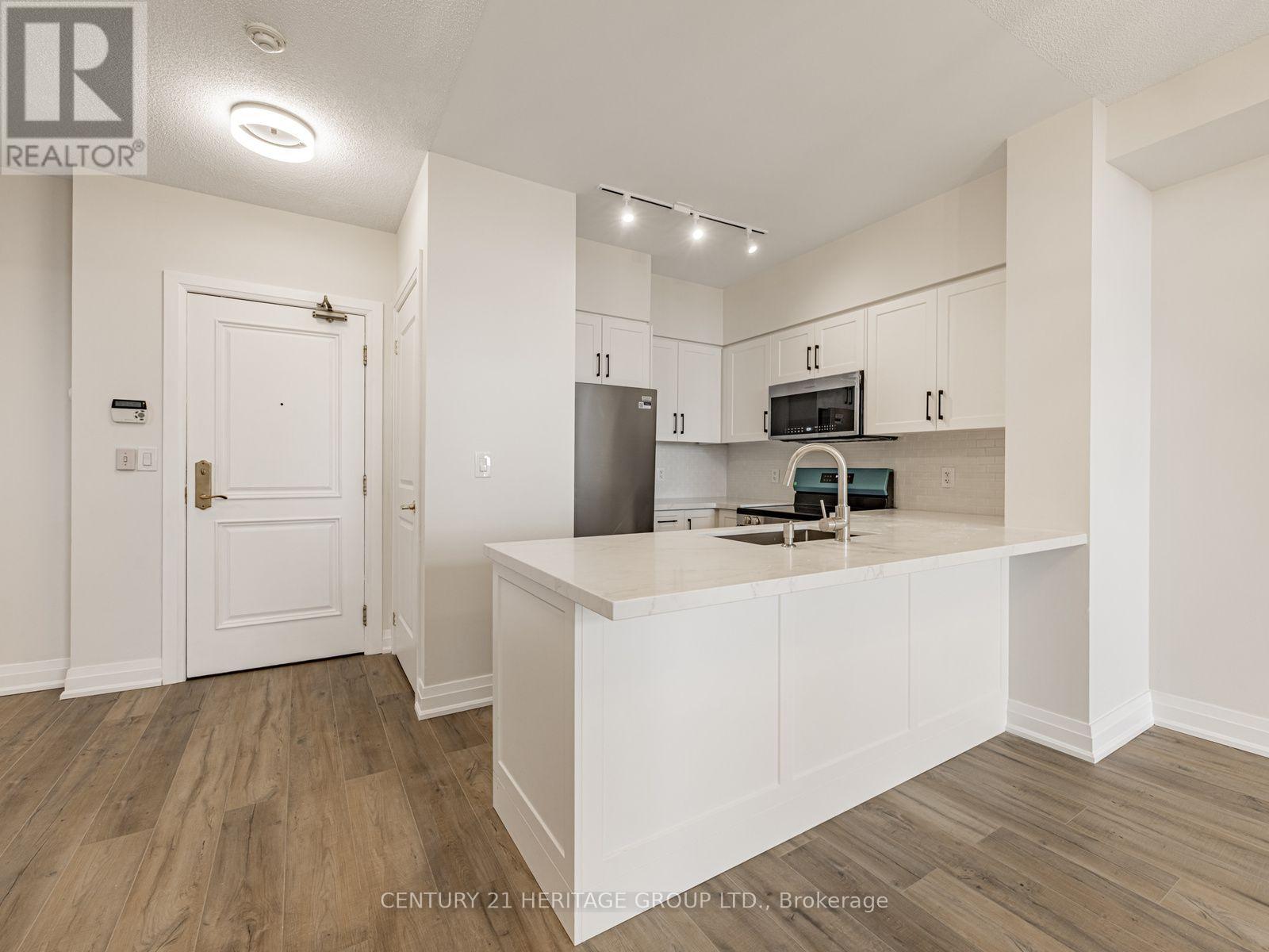 1611 - 9225 JANE STREET, Vaughan (Maple) — photo 5