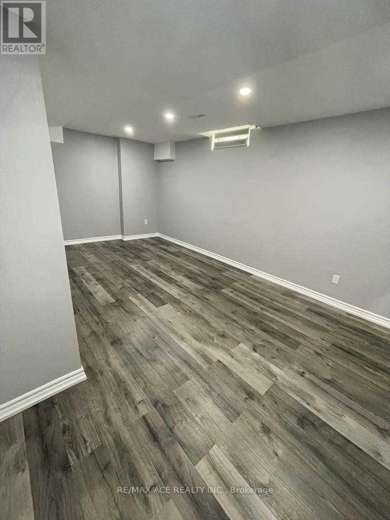 BSMT - 304 RUSSET WAY, Vaughan (East Woodbridge) — photo 9