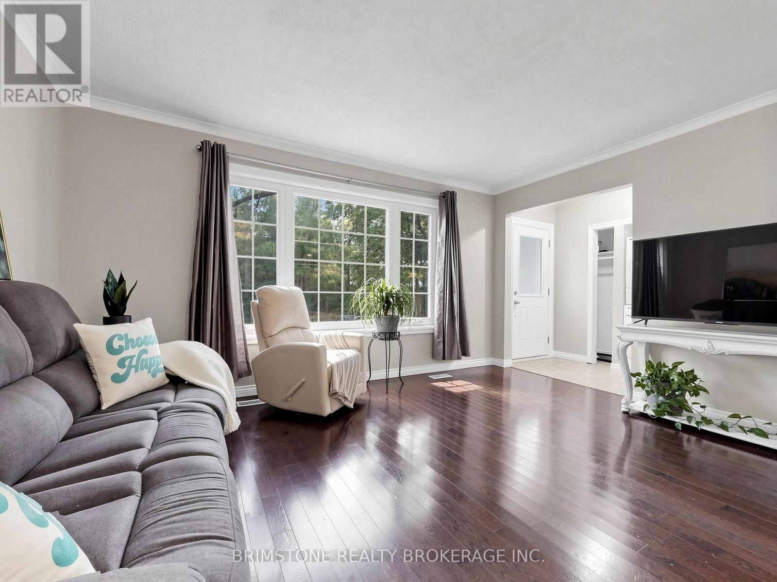 93 BAYVIEW PARKWAY - 7