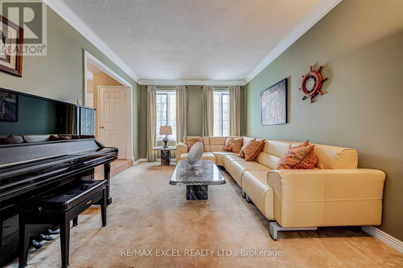 36 HEDGEWOOD DRIVE, Markham (Unionville) — photo 3
