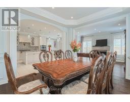 636 Mcgregor Farm Trail, Newmarket, ON L3X0H3 Photo 12