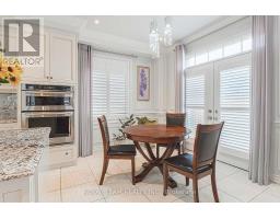 636 Mcgregor Farm Trail, Newmarket, ON L3X0H3 Photo 15
