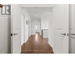 636 Mcgregor Farm Trail, Newmarket, ON L3X0H3 Photo 22