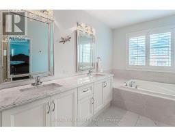 636 Mcgregor Farm Trail, Newmarket, ON L3X0H3 Photo 25