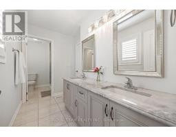 636 Mcgregor Farm Trail, Newmarket, ON L3X0H3 Photo 28