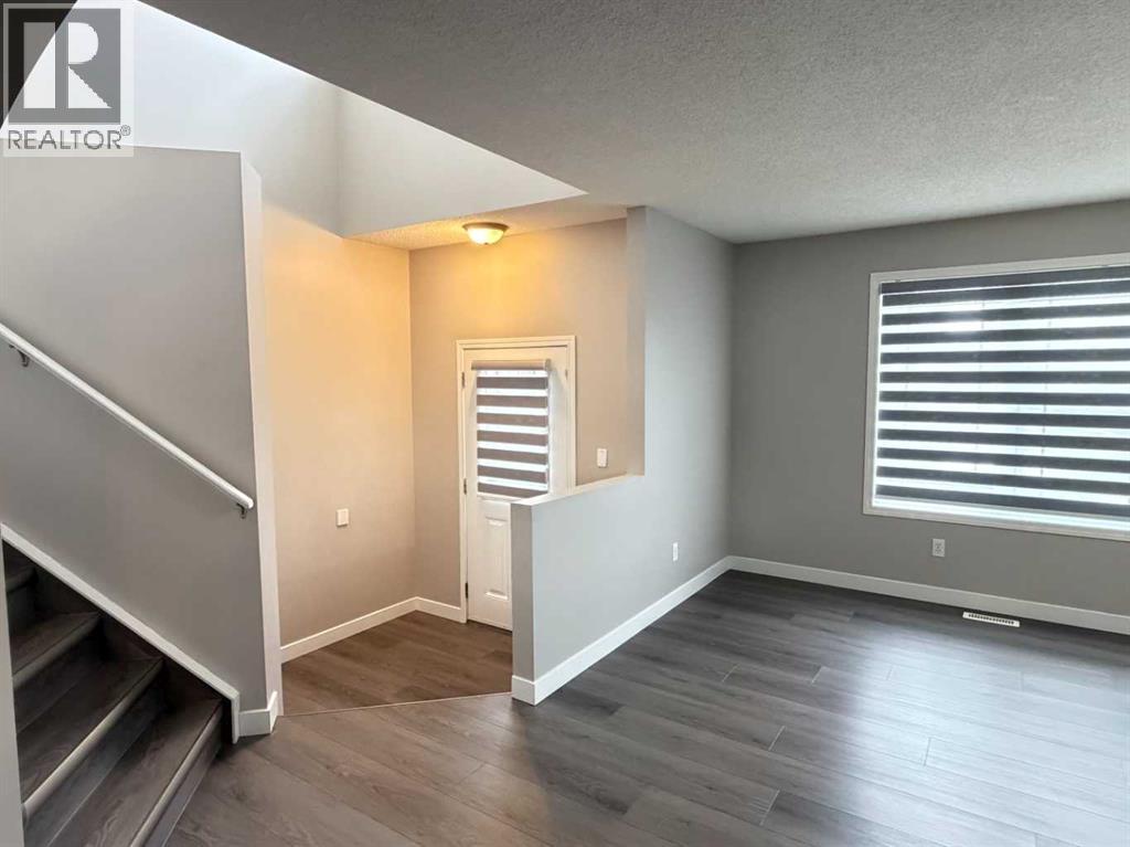 95 Panora Close NW, Calgary, Alberta, T3K0G4 — thumbnail 4