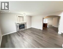 Bonus Room - 95 Panora Close Nw, Calgary, AB T3K0G4 Photo 8