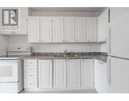 1412 - 150 Lakeshore Road W, Mississauga, ON L5H3R2 Photo 13