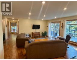 1201 Kingfisher Drive, Fur Lakes, SK S0J1X0 Photo 13