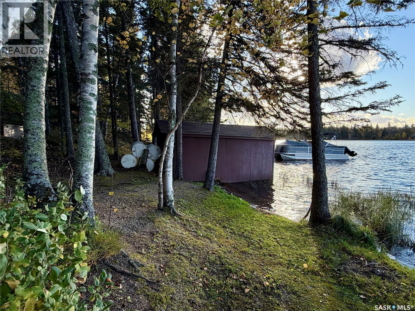 1201 Kingfisher DRIVE - Image 40
