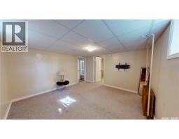 723 9th Street E, Saskatoon, SK S7H0M6 Photo 22