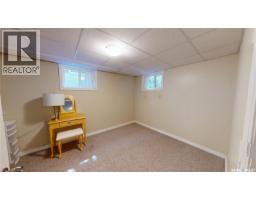 723 9th Street E, Saskatoon, SK S7H0M6 Photo 23