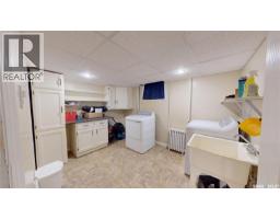 723 9th Street E, Saskatoon, SK S7H0M6 Photo 26