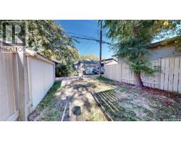 723 9th Street E, Saskatoon, SK S7H0M6 Photo 37