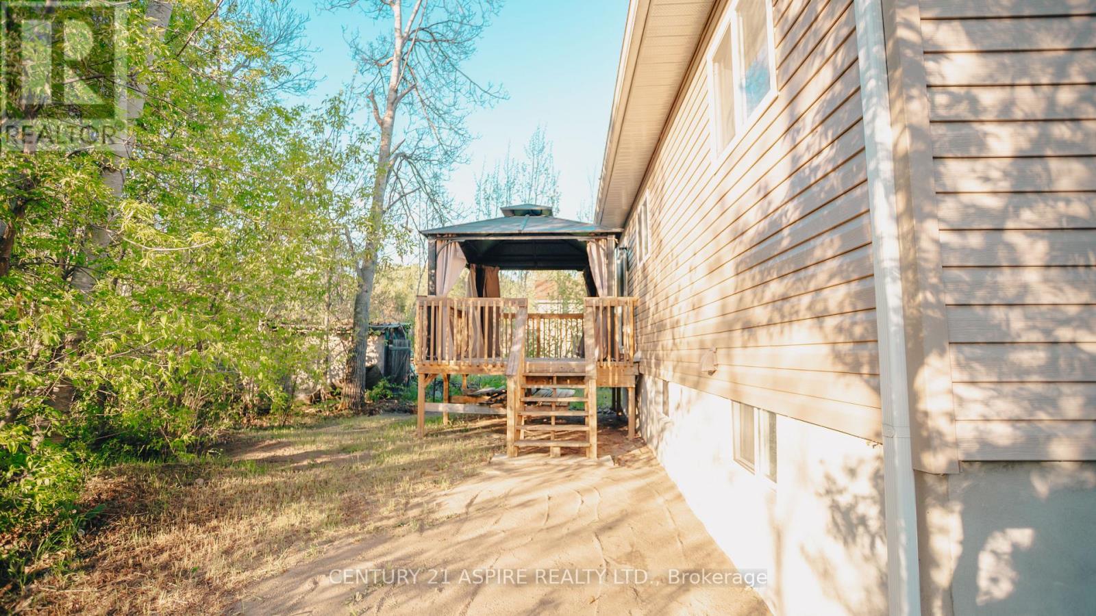 84 SANDY BEACH ROAD - 29