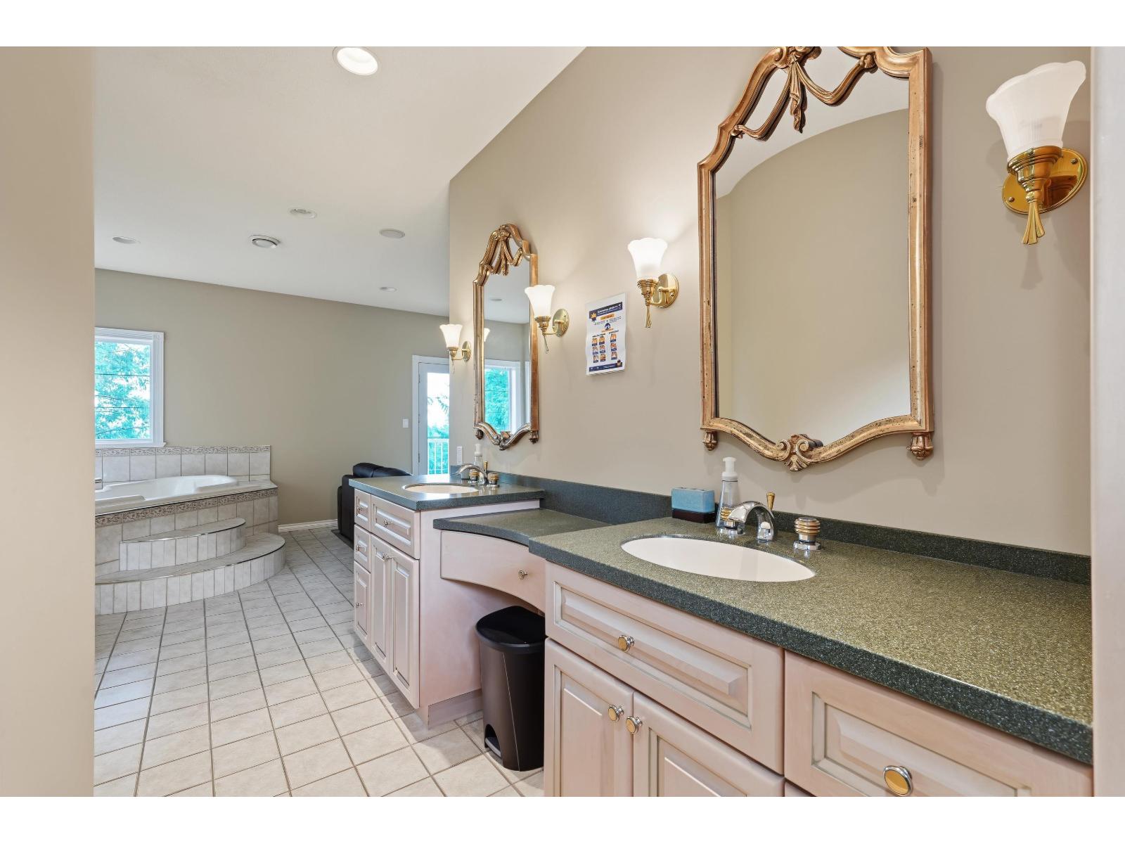 Photo of 31895 KEYSTONE AVENUE 21