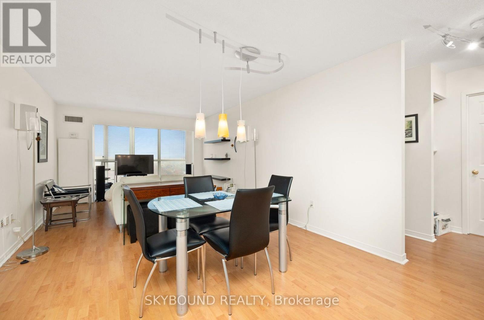 #2706 5 CONCORDE PLACE - 9