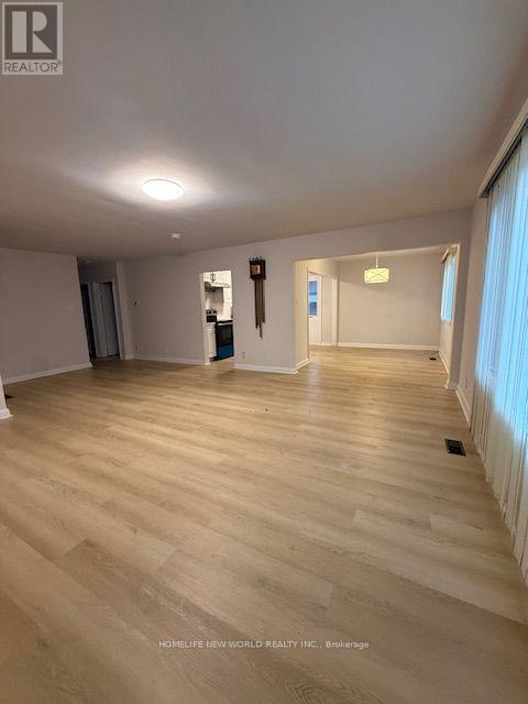 2 YEWFIELD CRESCENT, Toronto (Banbury-Don Mills) — photo 2