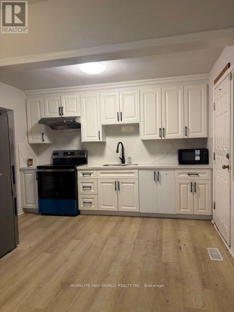 2 YEWFIELD CRESCENT, Toronto (Banbury-Don Mills) — photo 4