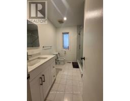 2 Yewfield Crescent, Toronto, ON M3B2Y5 Photo 9