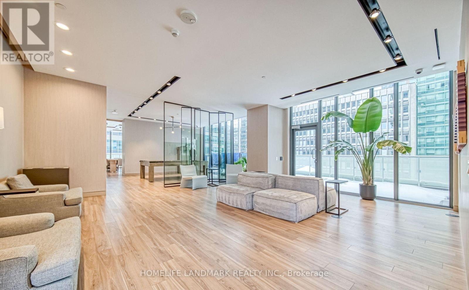 20 Lombard Street — photo 27