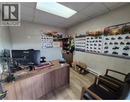 1090 Stevens Road, West Kelowna, BC V1Z1A3 Photo 8