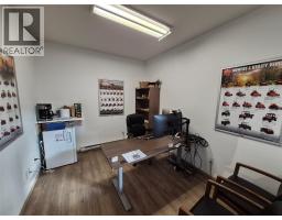 1090 Stevens Road, West Kelowna, BC V1Z1A3 Photo 9