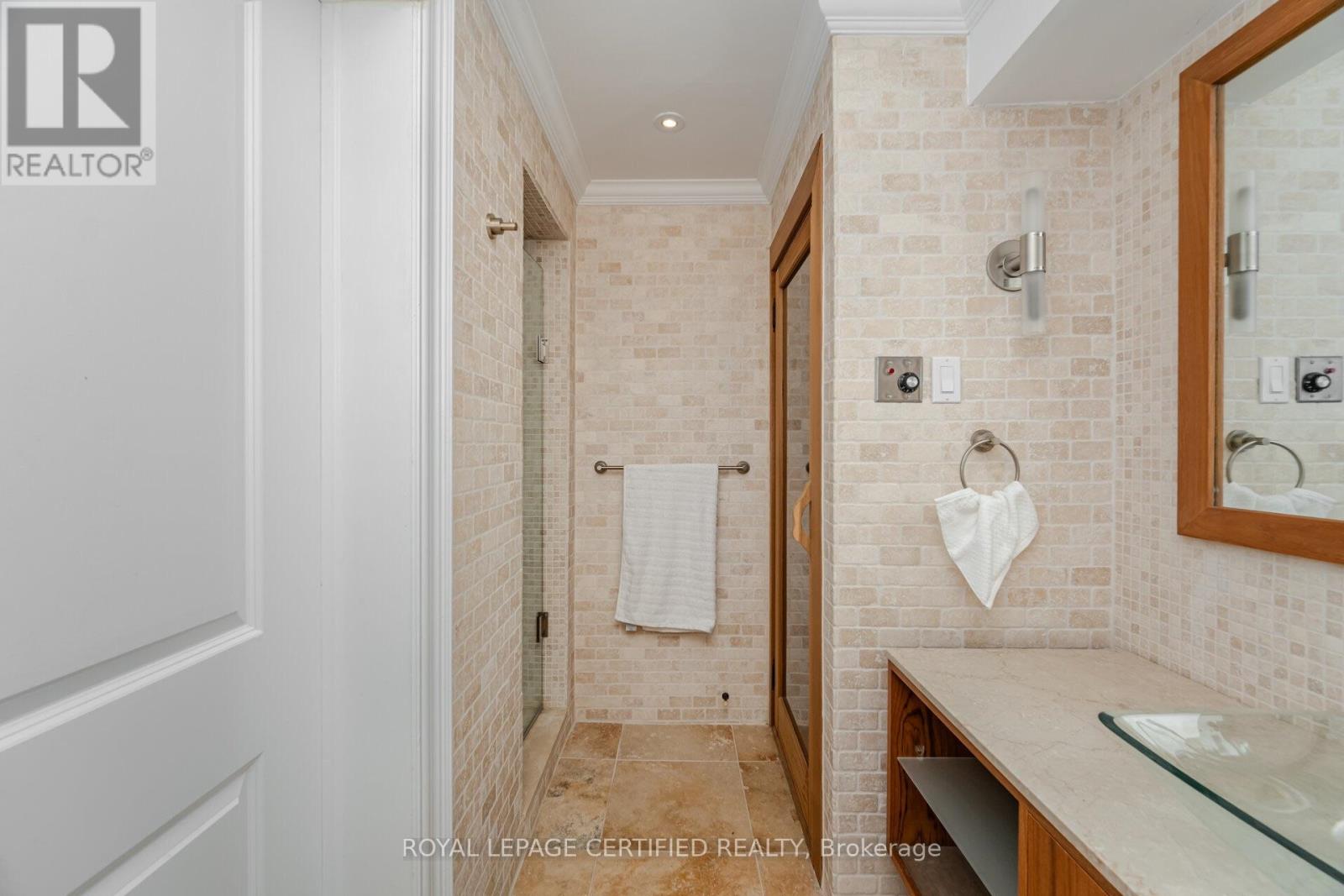 2197 COURRIER LANE - 36