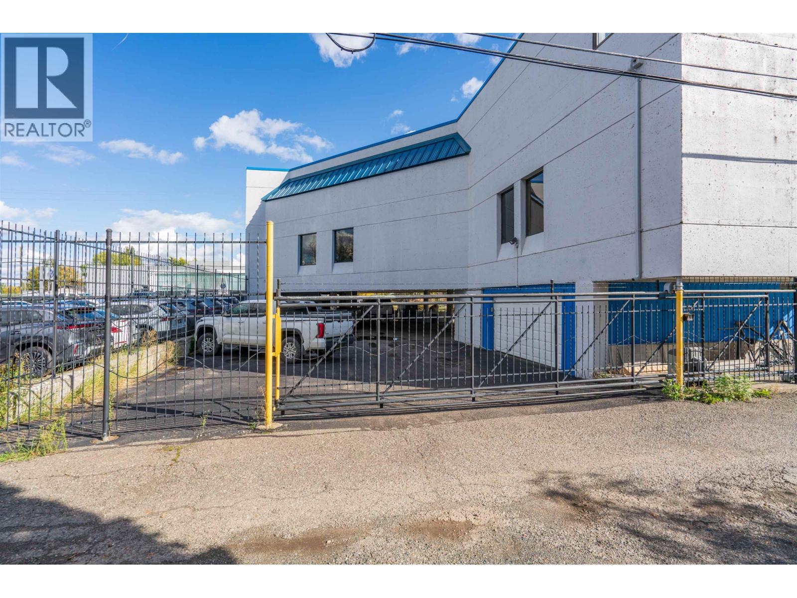 Primary bedroom of 1877 QUEENSWAY · Prince George, BC
