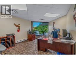 1877 Queensway, Prince George, BC V2L1L9 Photo 15
